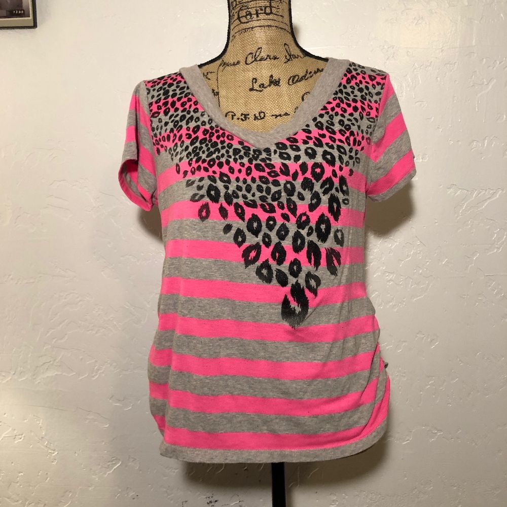 Joe by Joe Boxer V-neck blouse, size Large